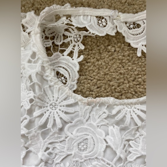 White Backless Lace Dress (Lulu’s) Size Small - Picture 2 of 8